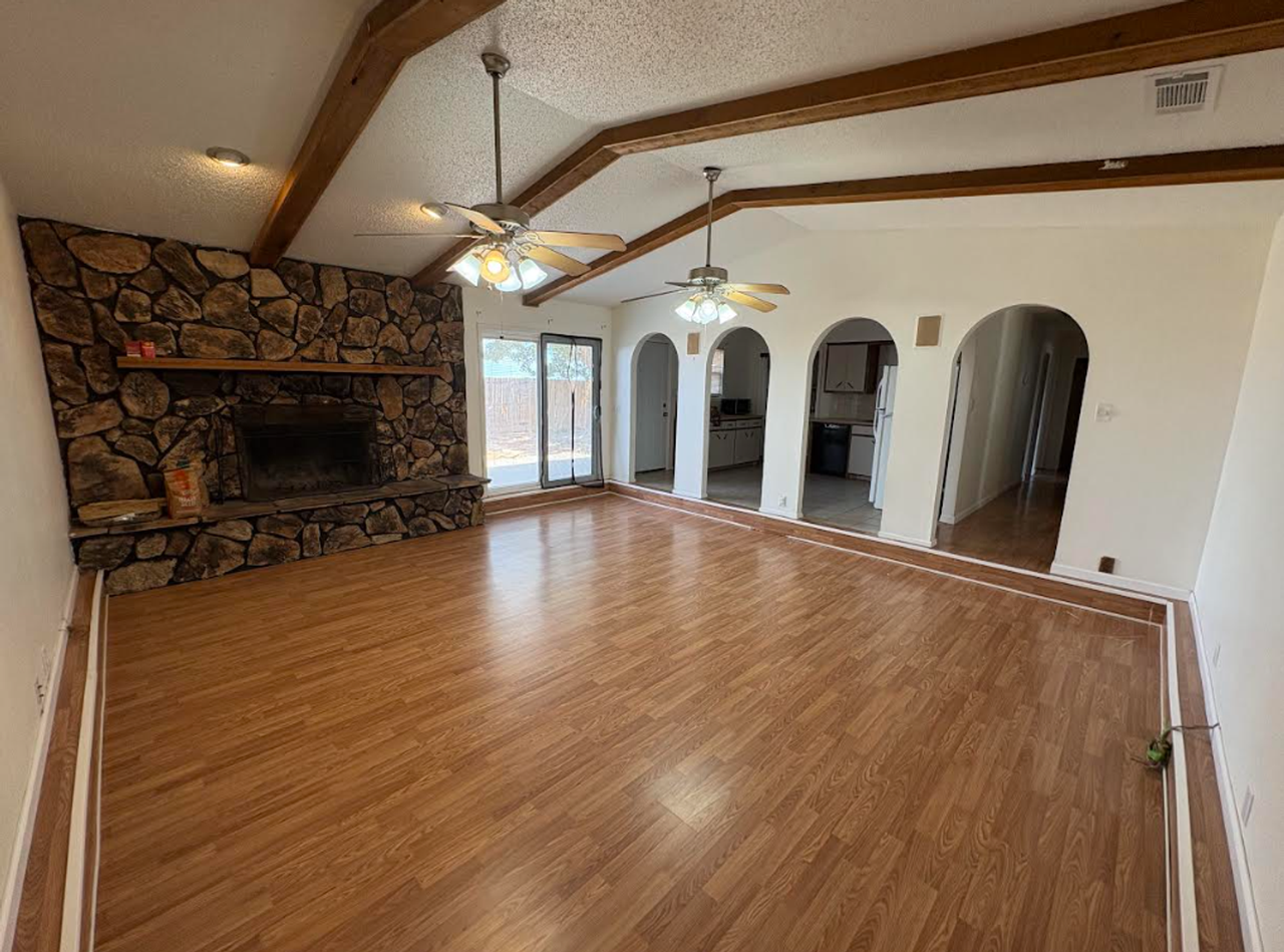312 Woodson Way - Photo 6 of 28