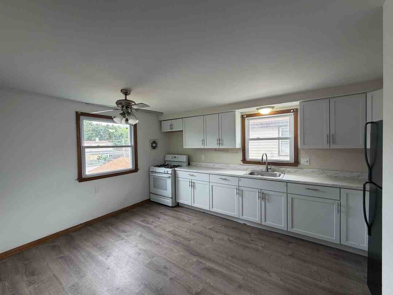 5650A N 97th St - Photo 4 of 14