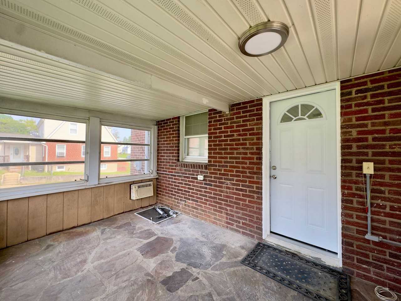 1108 Elm Ridge Ave - Photo 2 of 30