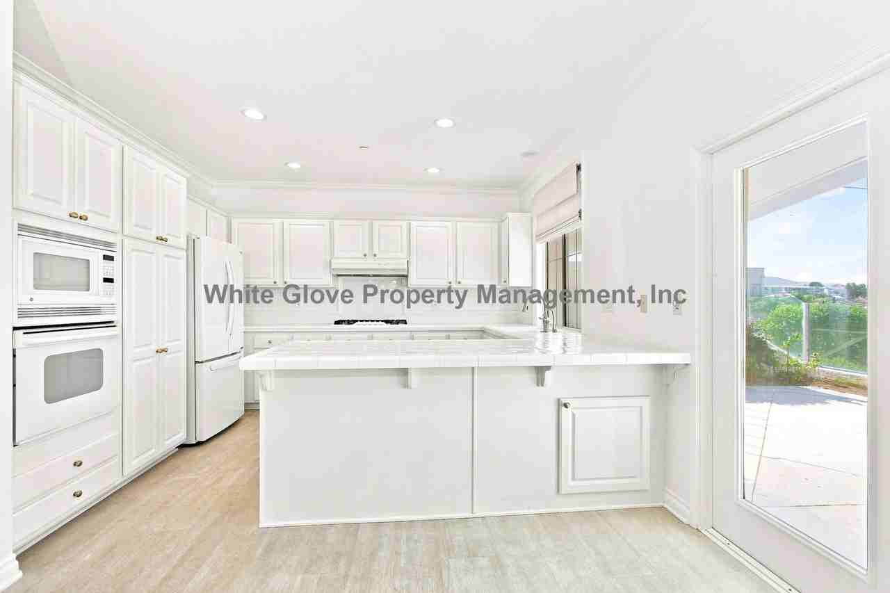 24002 Tiburon - Photo 7 of 18