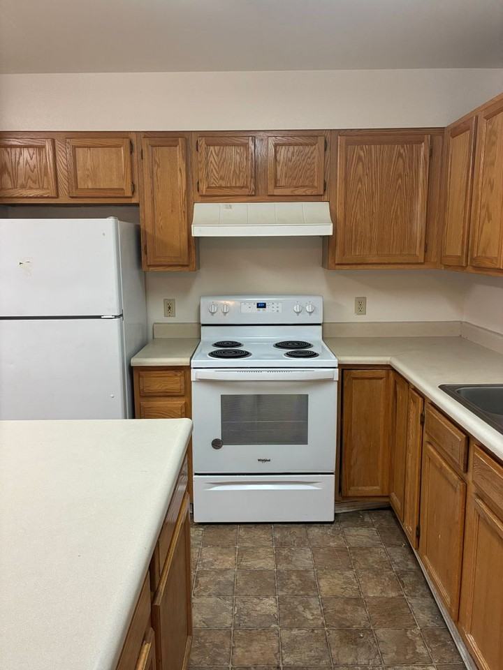 315 Barrow St - Photo 3 of 18