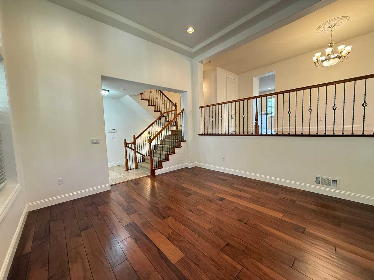 3687 Whitworth Dr - Photo 7 of 35