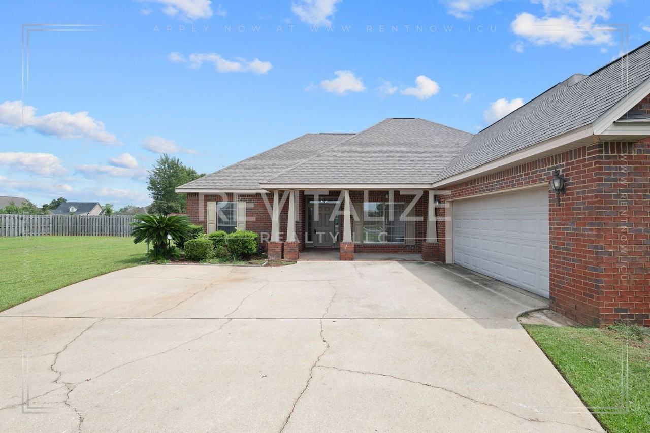 11070 Courtland Ct - Photo 5 of 38