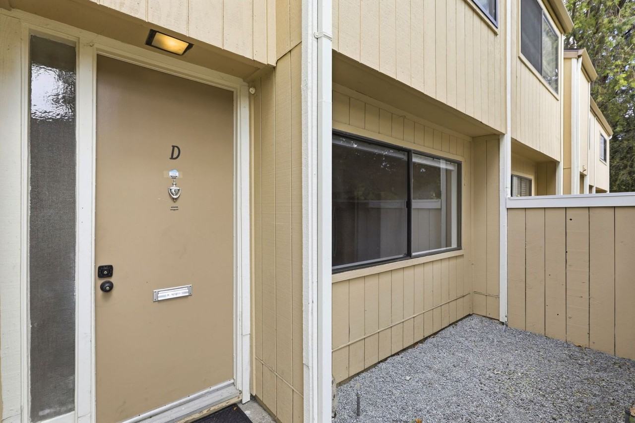 3001 Kaiser Dr #D - Photo 6 of 42