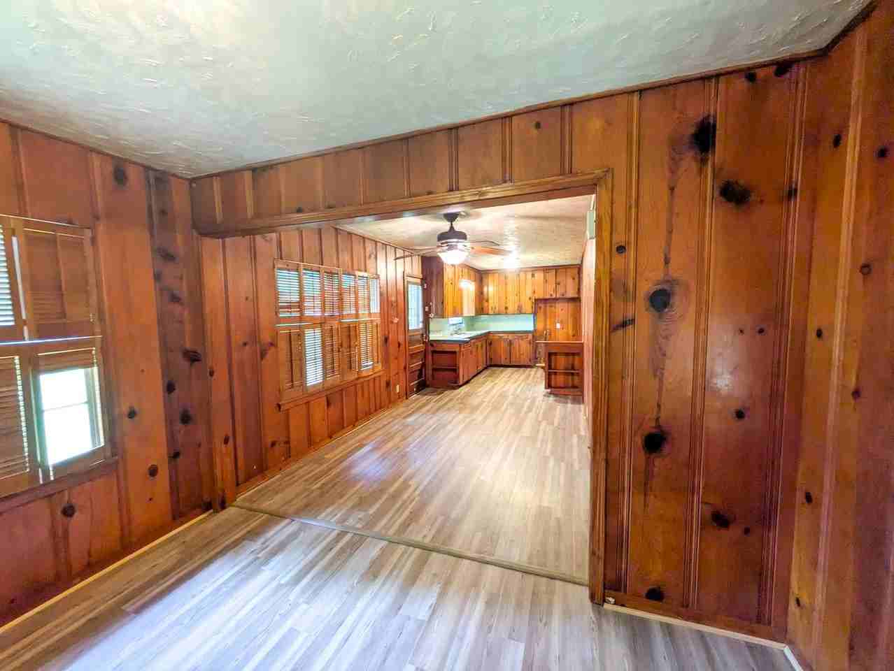 4510 El Paso St - Photo 6 of 21