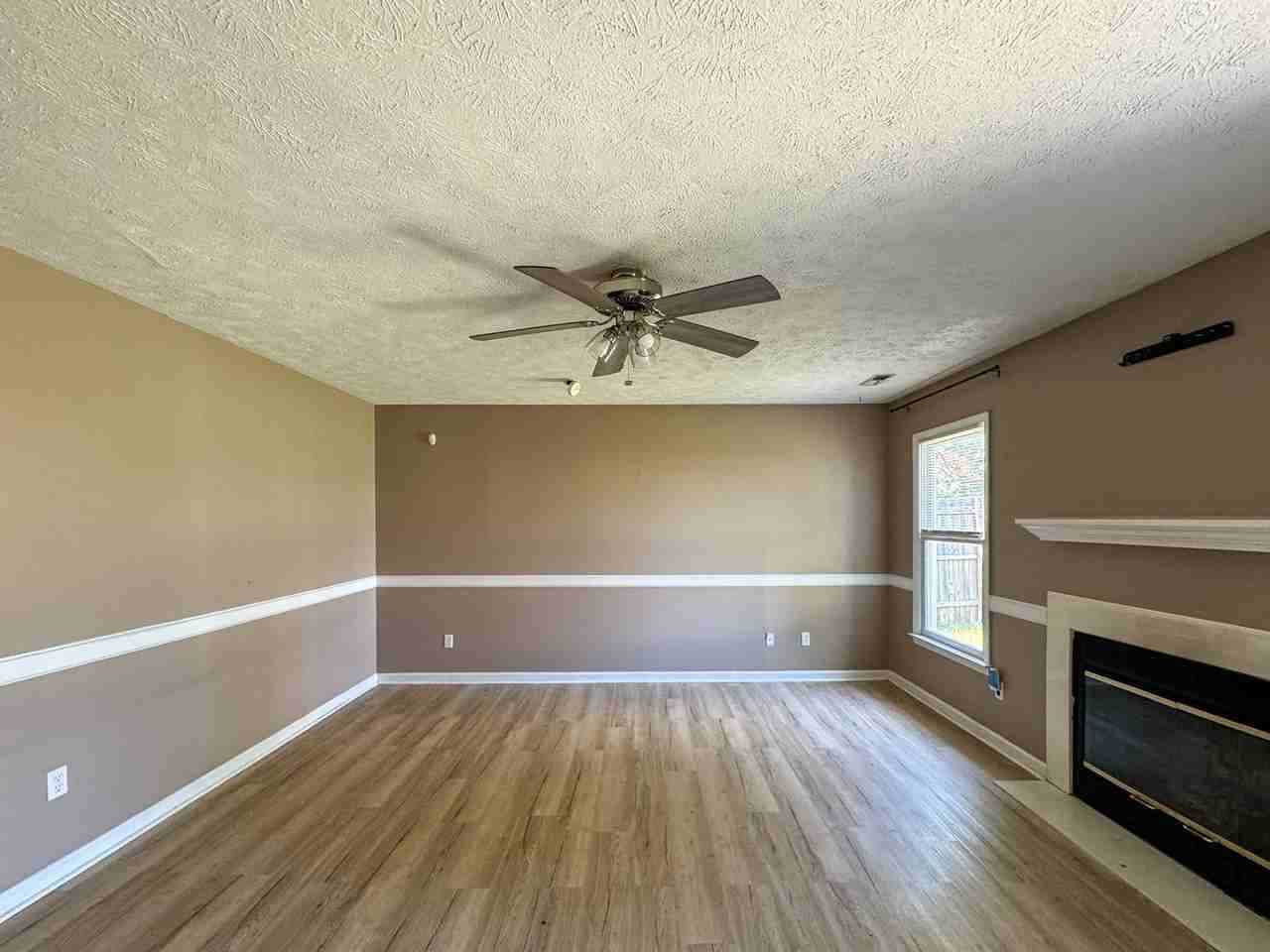 5578 Windy Knoll Pl - Photo 6 of 17