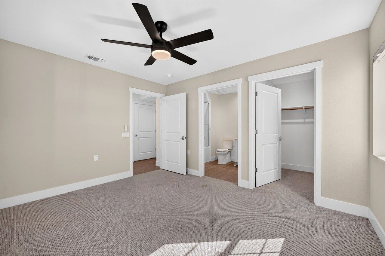 1441 Julia Ln - Photo 7 of 50