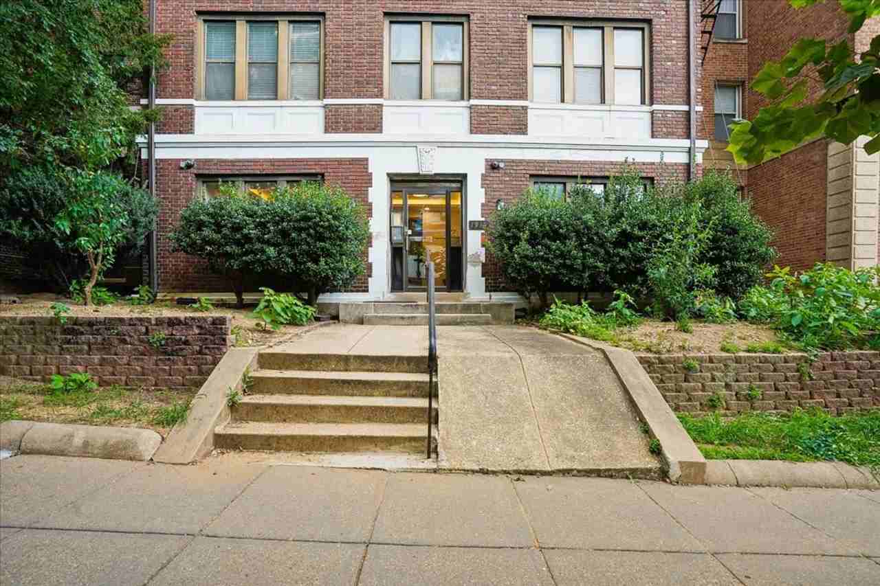 1919 19TH ST NW - Photo 3 of 50