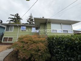 featured image of 4834 15th Ave S