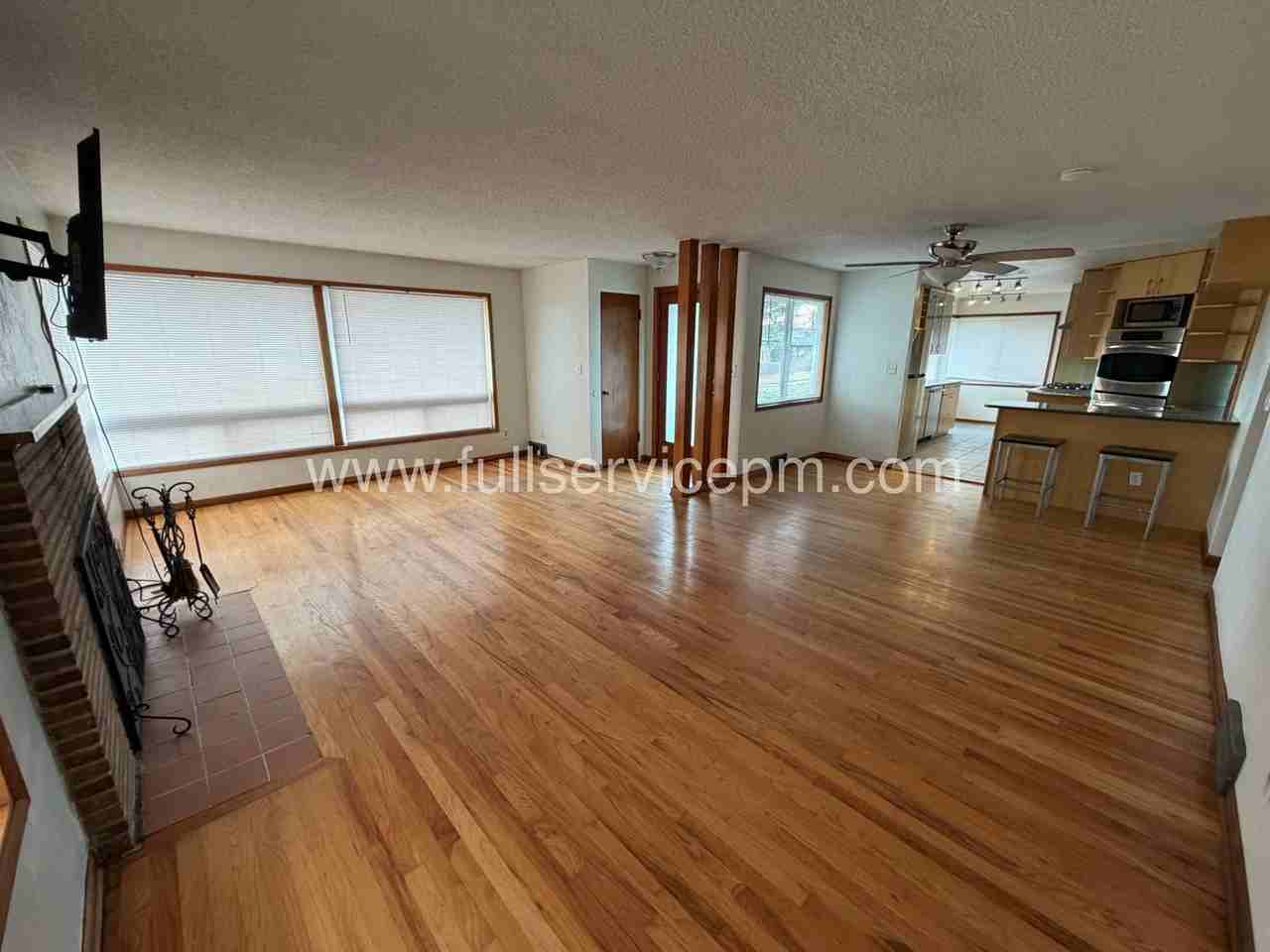 4834 15th Ave S - Photo 4 of 38