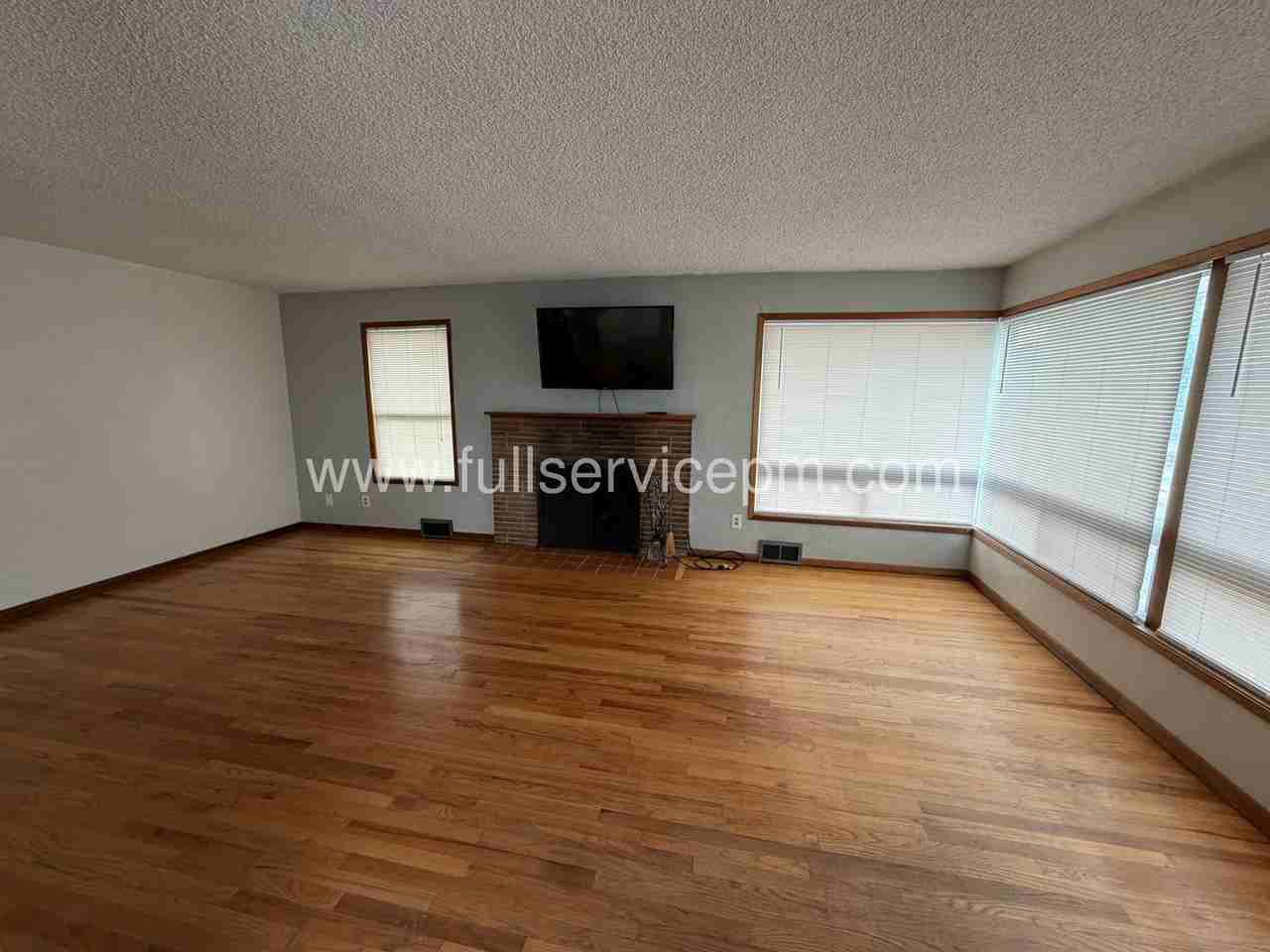 4834 15th Ave S - Photo 5 of 38