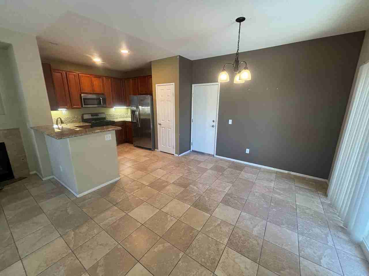 24077 Whitewater Dr - Photo 4 of 5