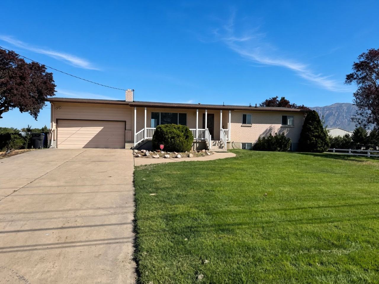 4210 W 1975 N - Photo 2 of 27