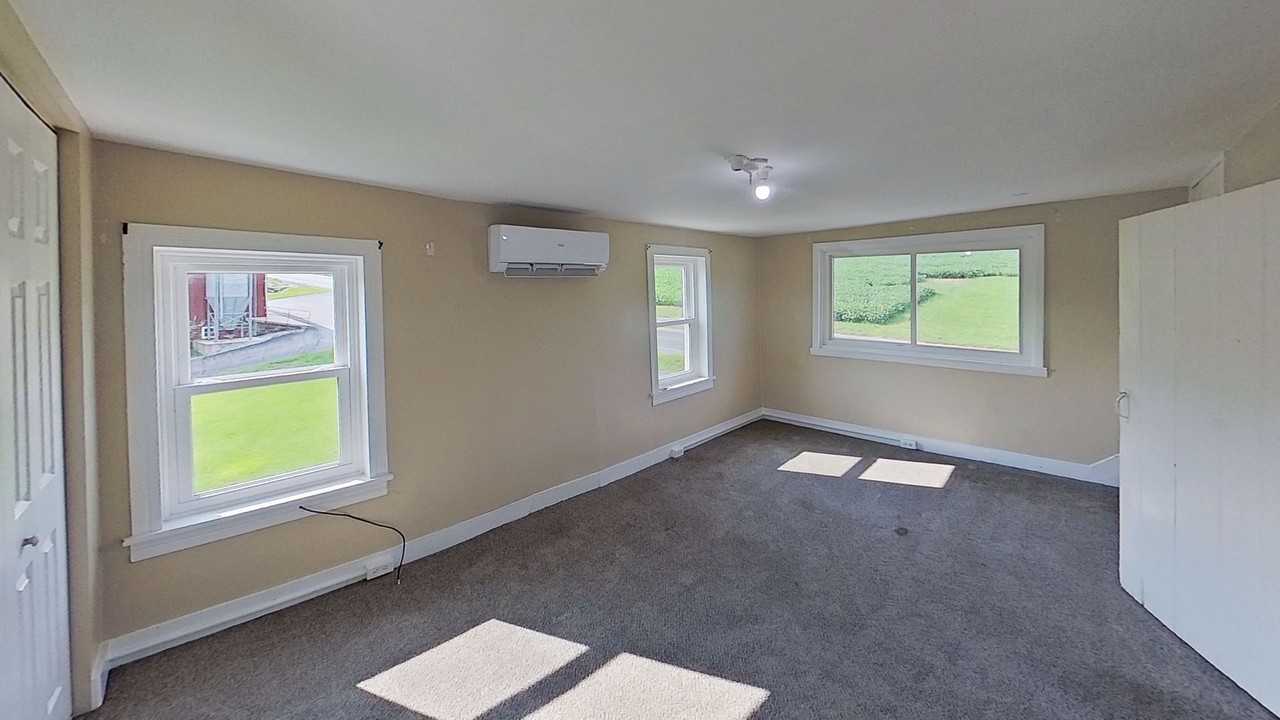 4399 Swamp Rd - Photo 5 of 8