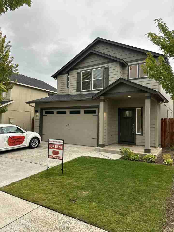 21190 Darnel Ave - Photo 2 of 22