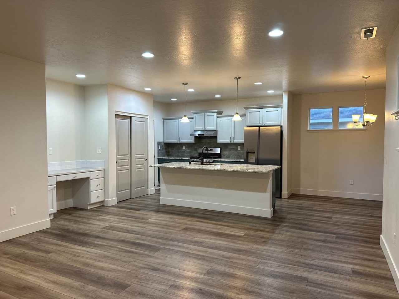 21190 Darnel Ave - Photo 6 of 22