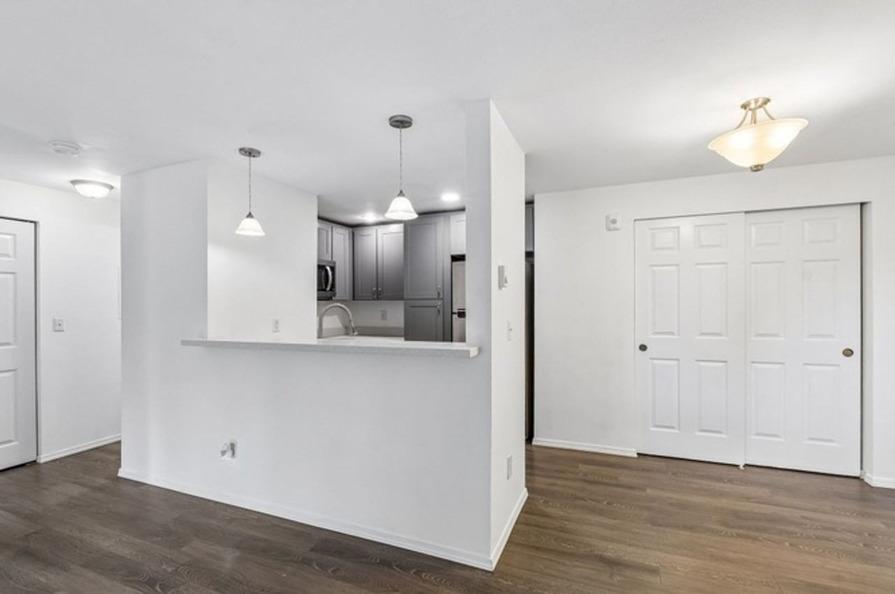 22831 30th Ave S - Photo 4 of 13