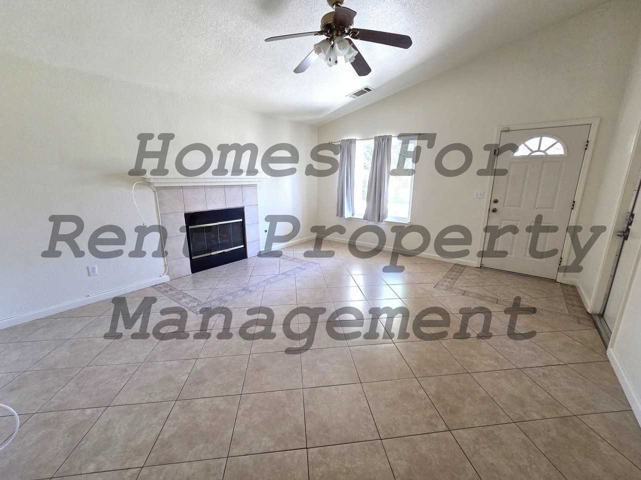 541 Willow St - Photo 2 of 12