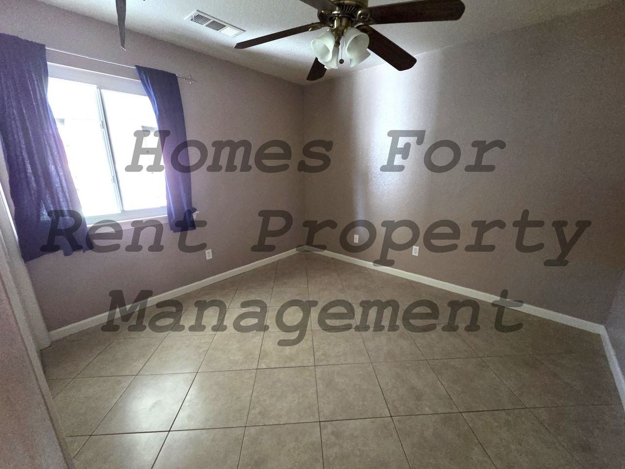 541 Willow St - Photo 5 of 12