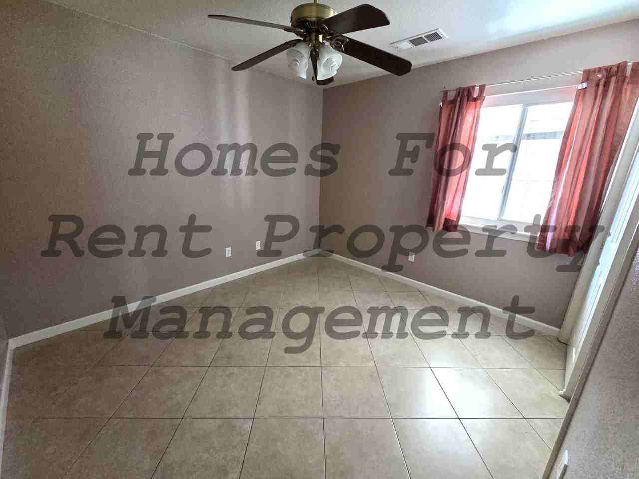 541 Willow St - Photo 6 of 12