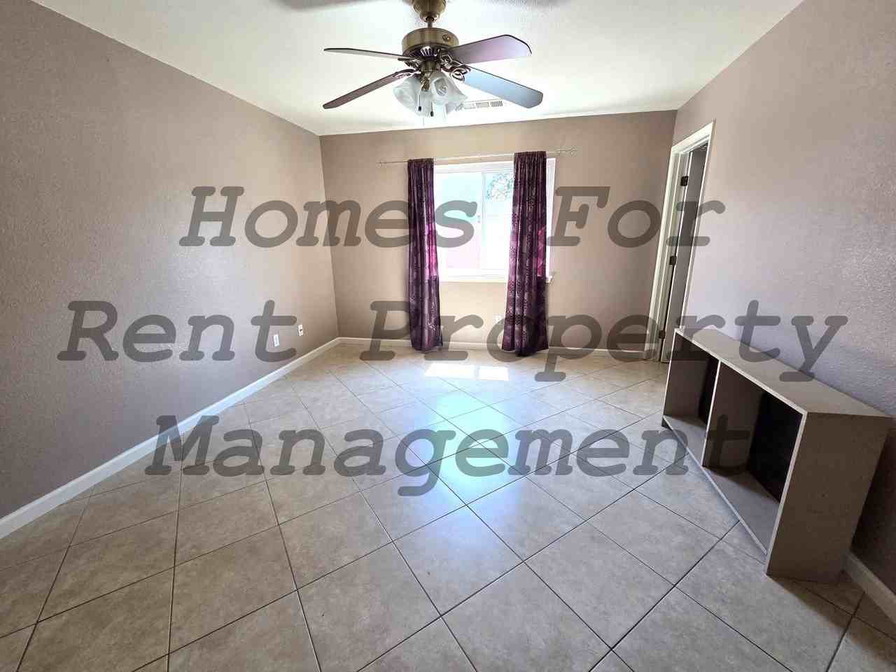 541 Willow St - Photo 7 of 12