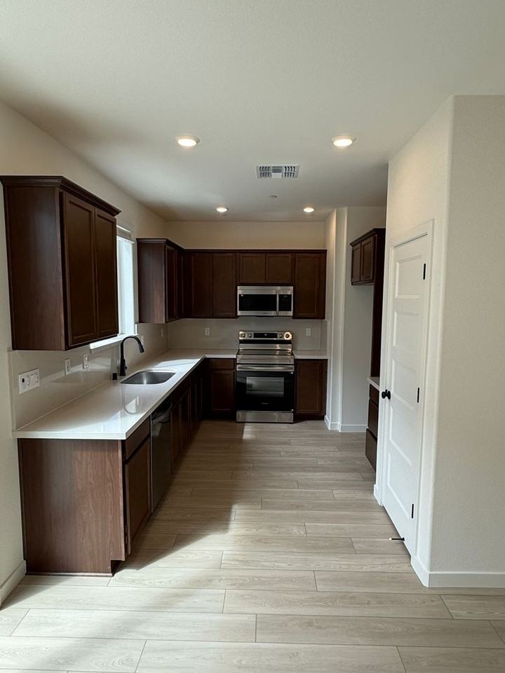 3628 Parc Villa Cir - Photo 5 of 29
