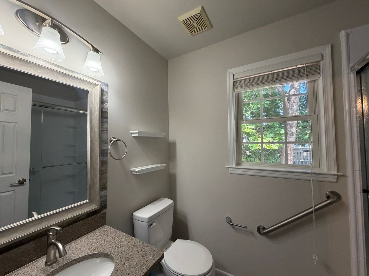 7952 Featherchase Ter - Photo 4 of 30