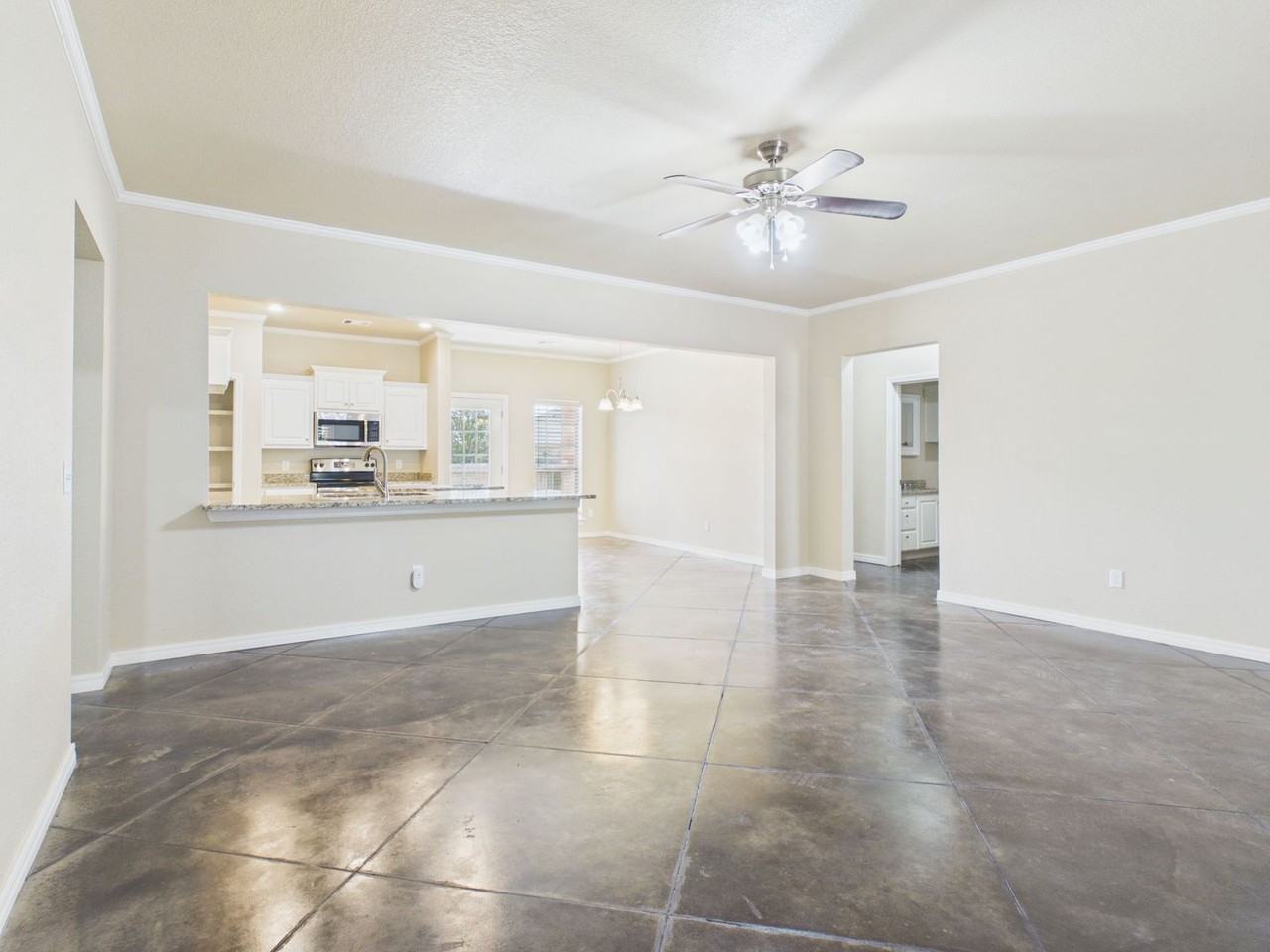 9303 Kori Dr - Photo 4 of 32
