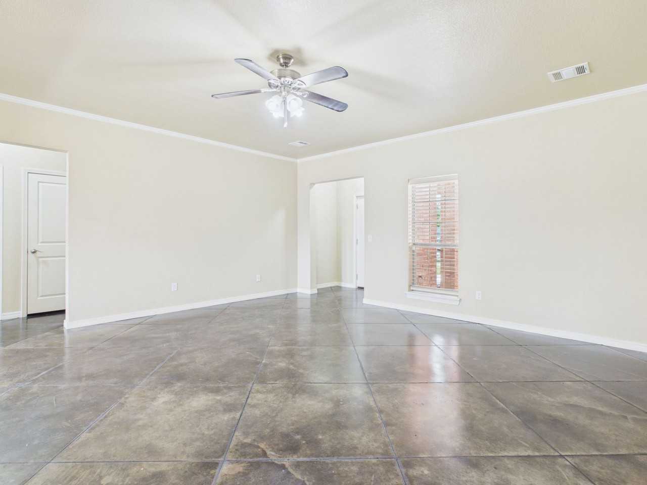 9303 Kori Dr - Photo 5 of 32