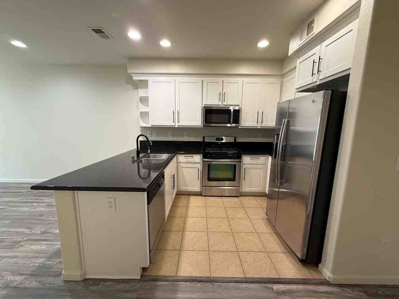 566 Almaden Walk Loop - Photo 6 of 21
