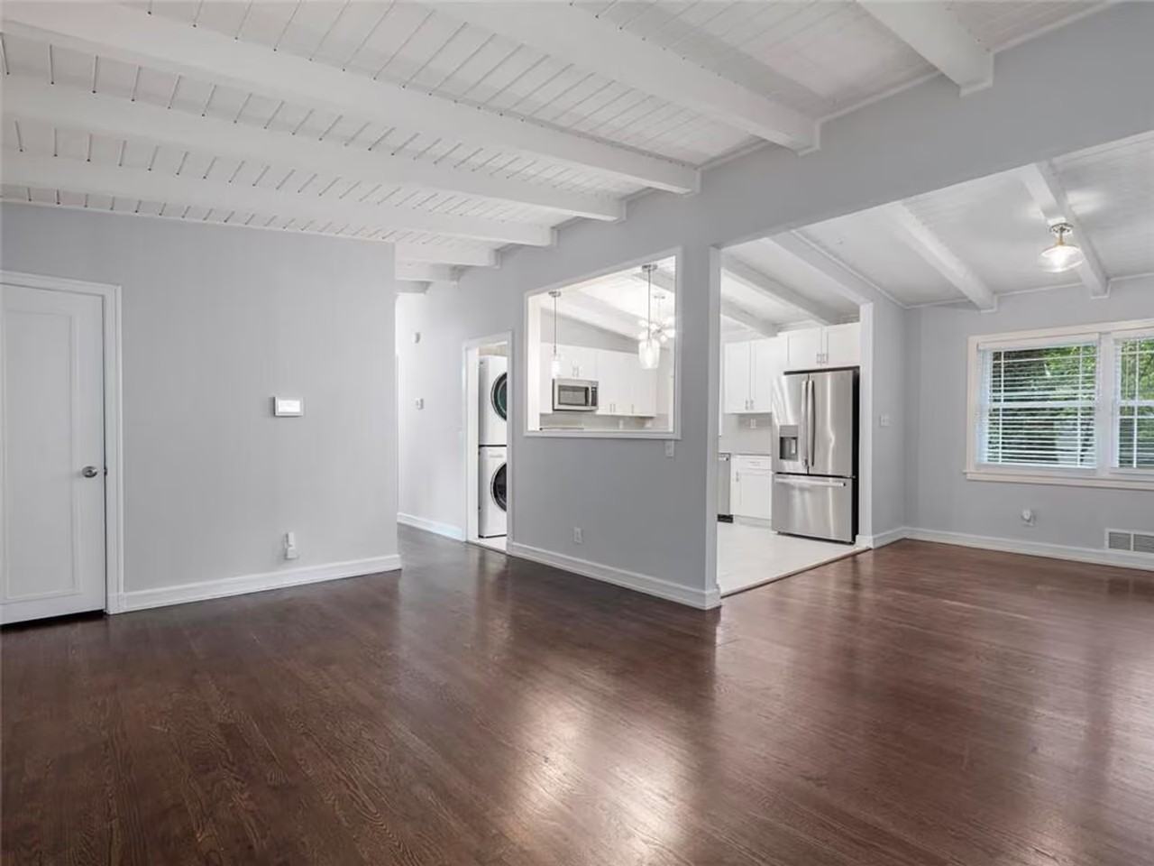 3132 Laventure Dr - Photo 3 of 10