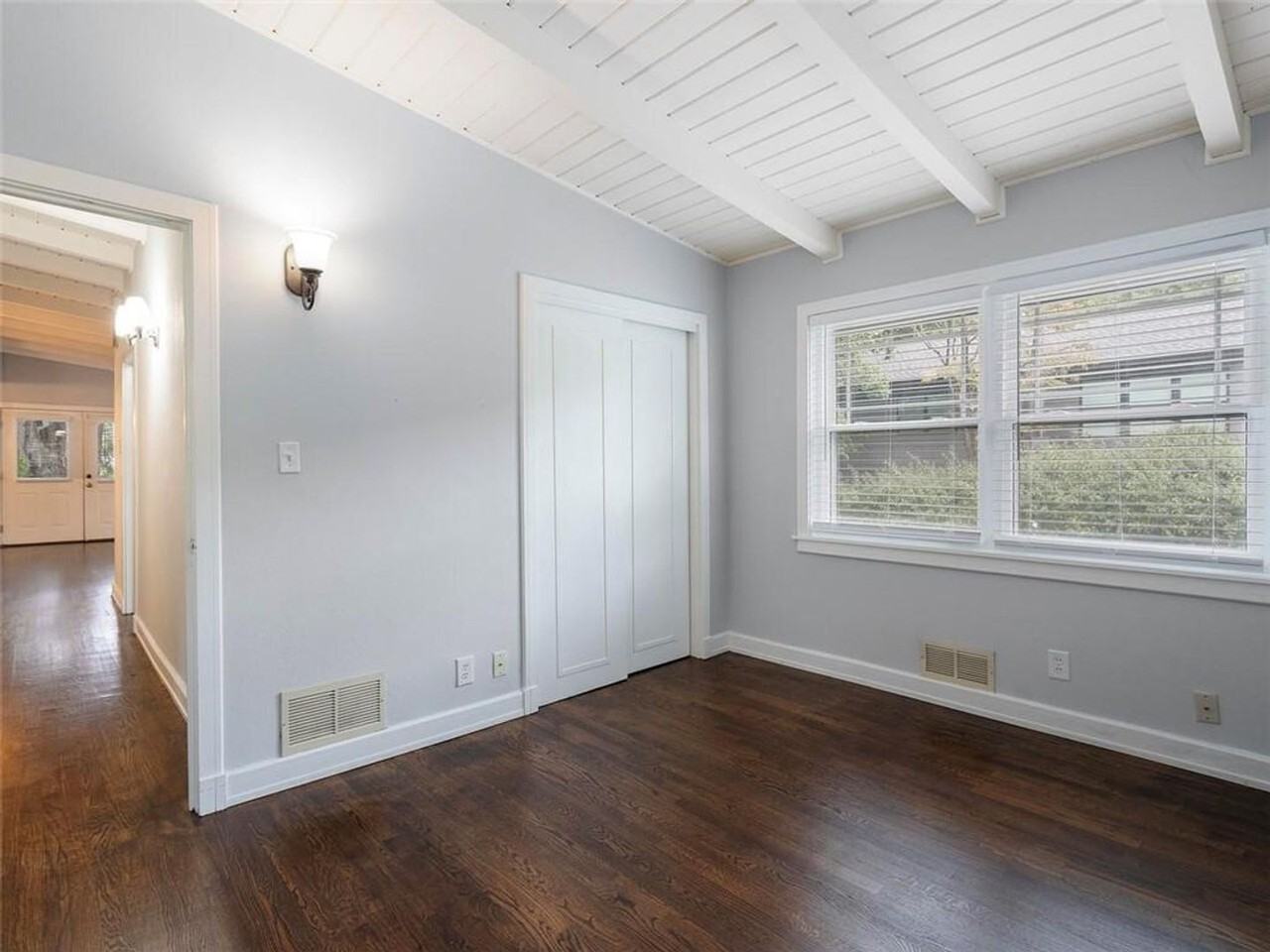 3132 Laventure Dr - Photo 6 of 10
