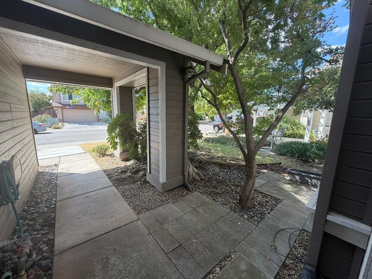8420 Oak Flat Way - Photo 4 of 50