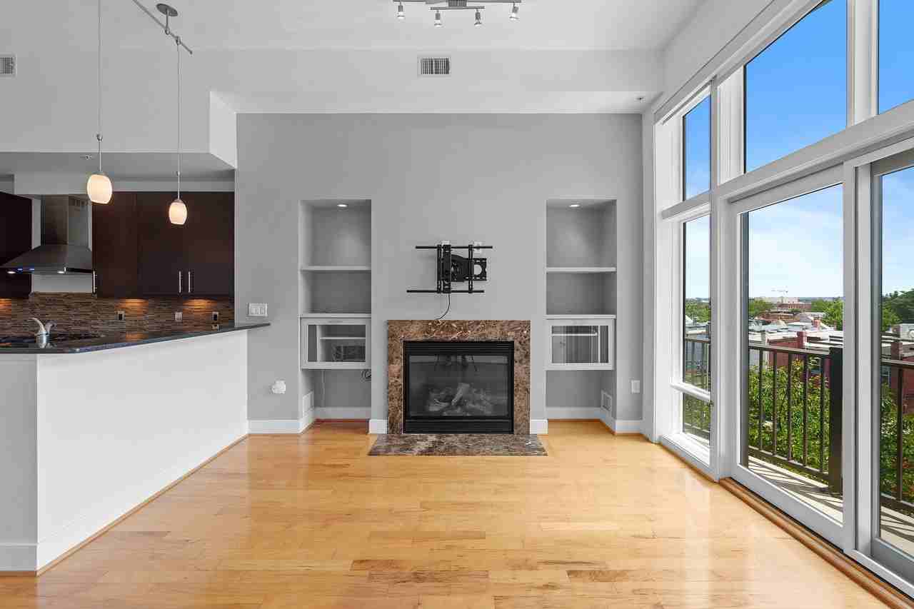 1336 Belmont St Nw #201 - Photo 3 of 26