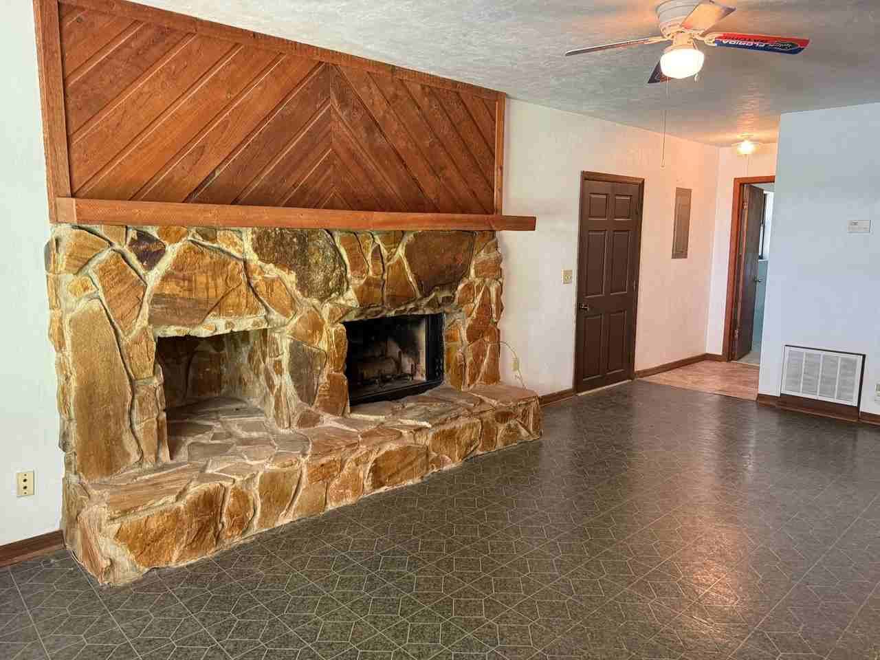 16326 Nw 118th Pl - Photo 3 of 28