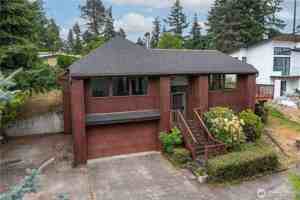 featured image of 2526 Vining St