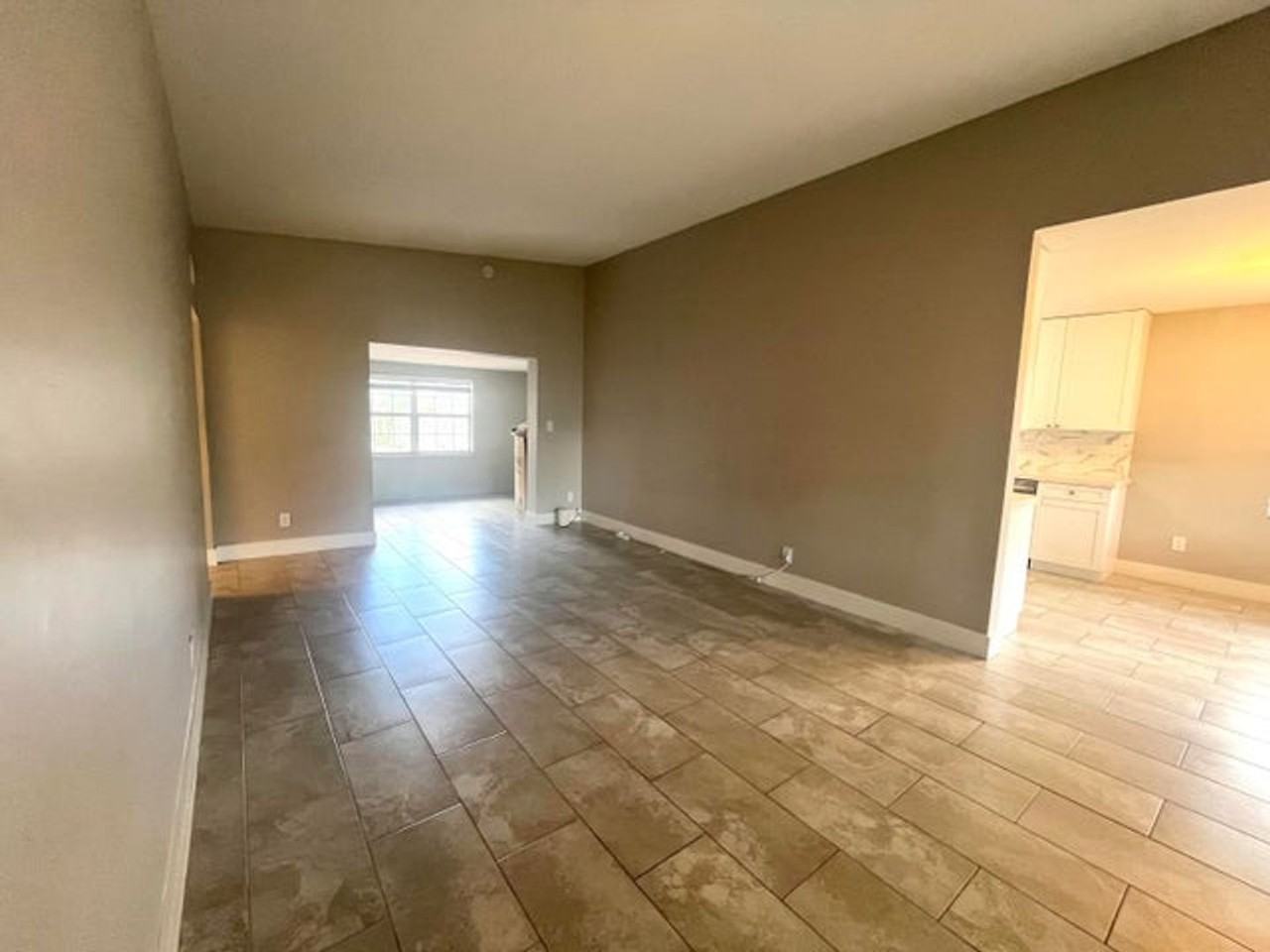 3765 Ne 18th Ave - Photo 6 of 15