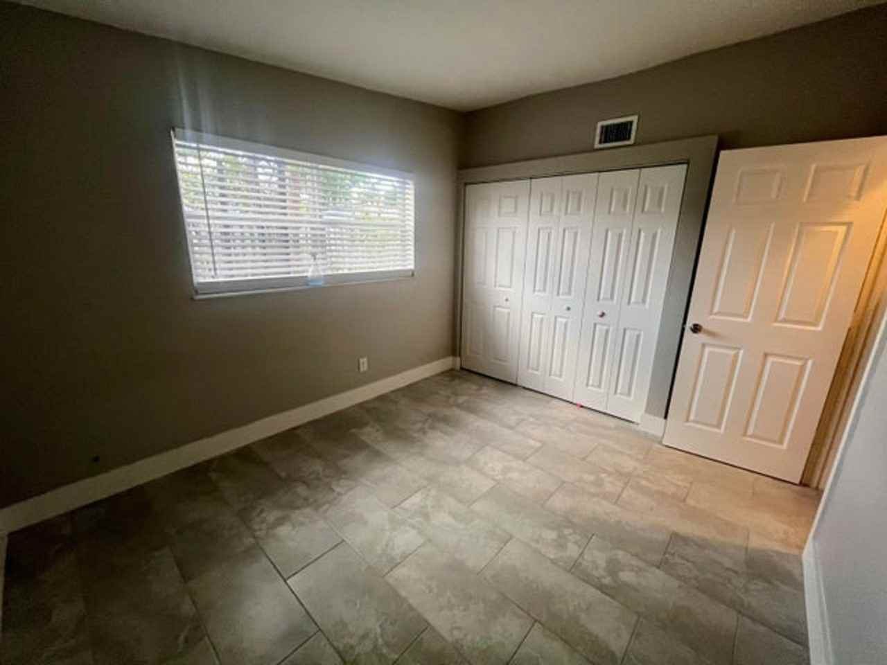 3765 Ne 18th Ave - Photo 7 of 15