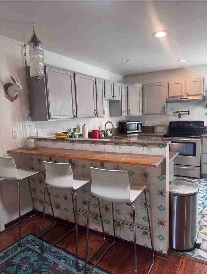 8607 35th Ave Sw - Photo 2 of 15