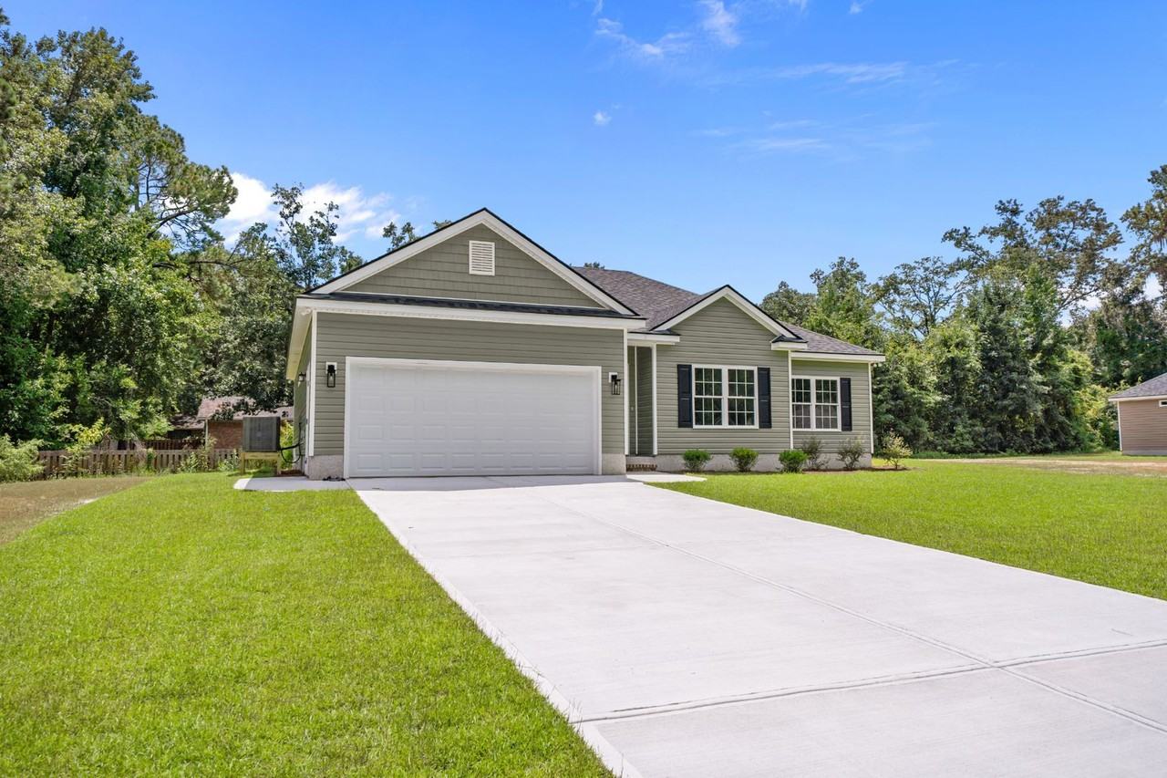 281 Deer Rd - Photo 3 of 42
