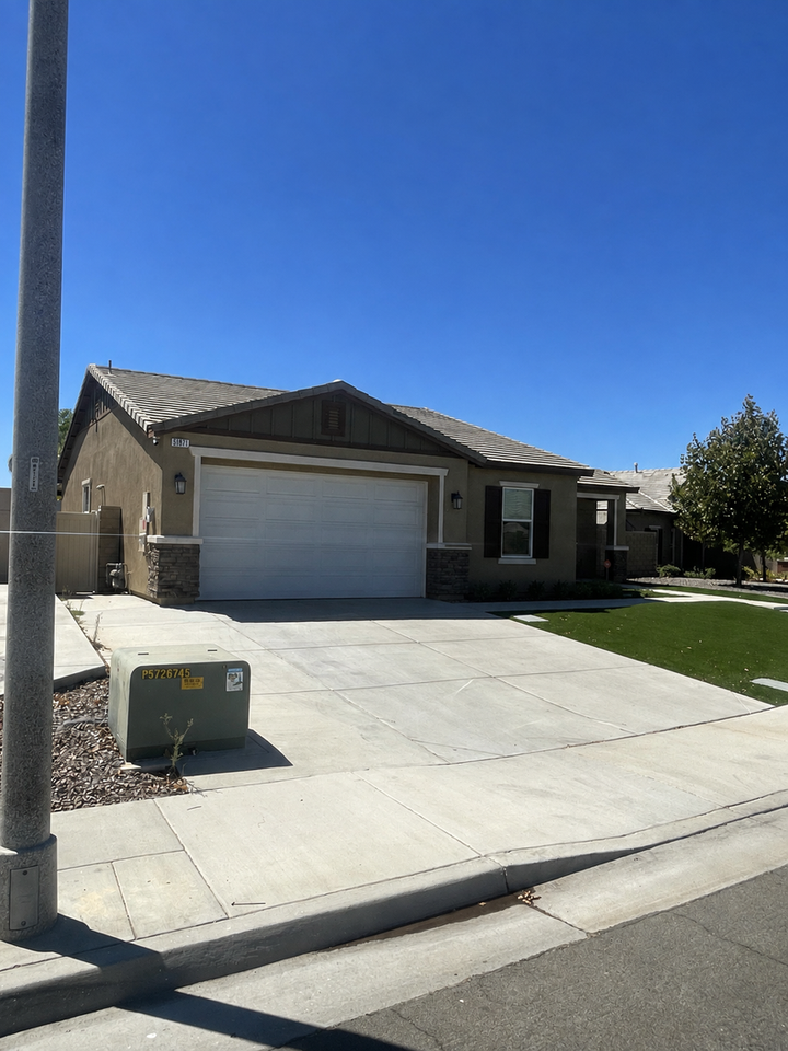 31871 Eaton Ln - Photo 2 of 32