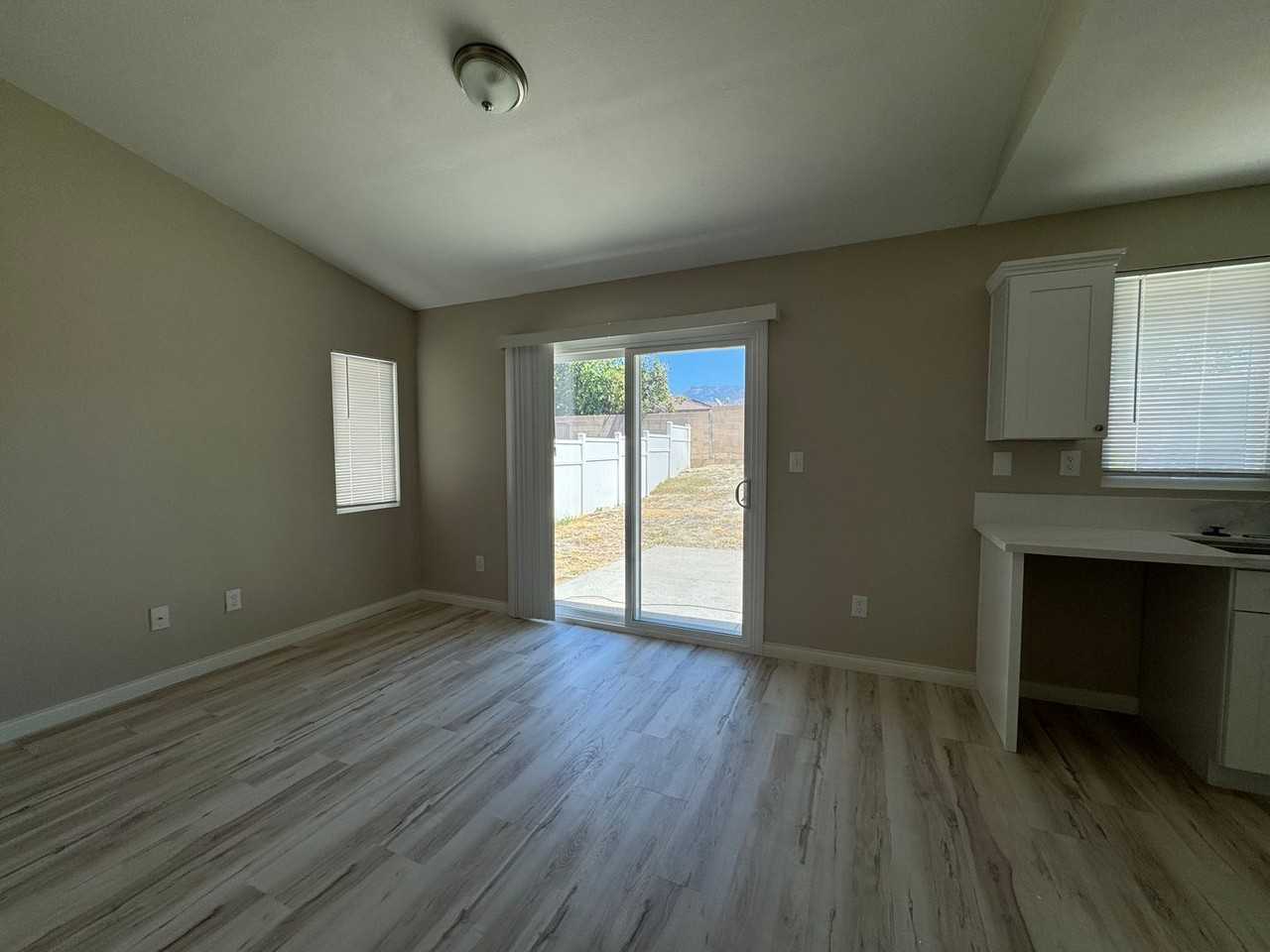 25060 Steiner Dr - Photo 7 of 18