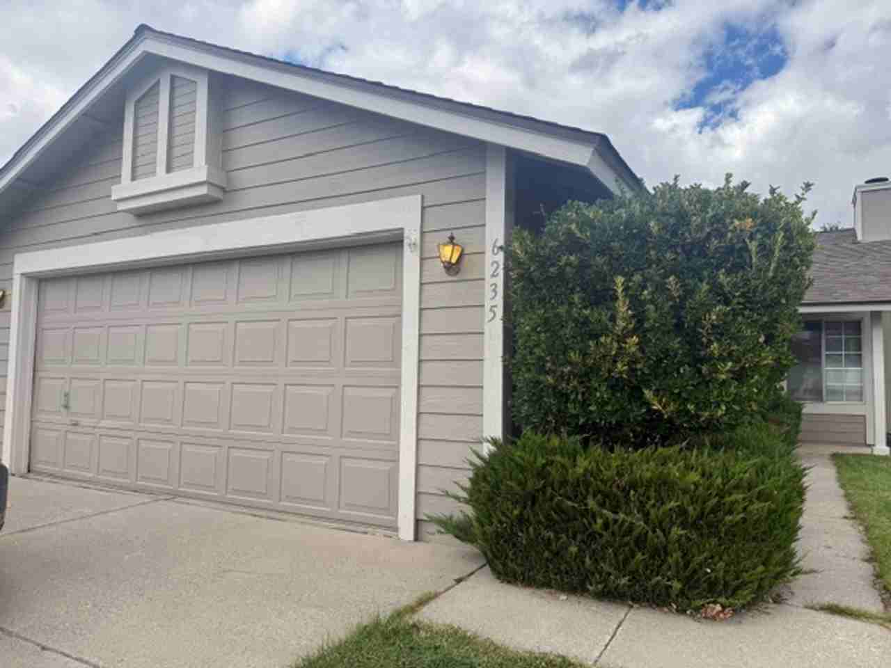 6235 Chesterfield Ln - Photo 2 of 13