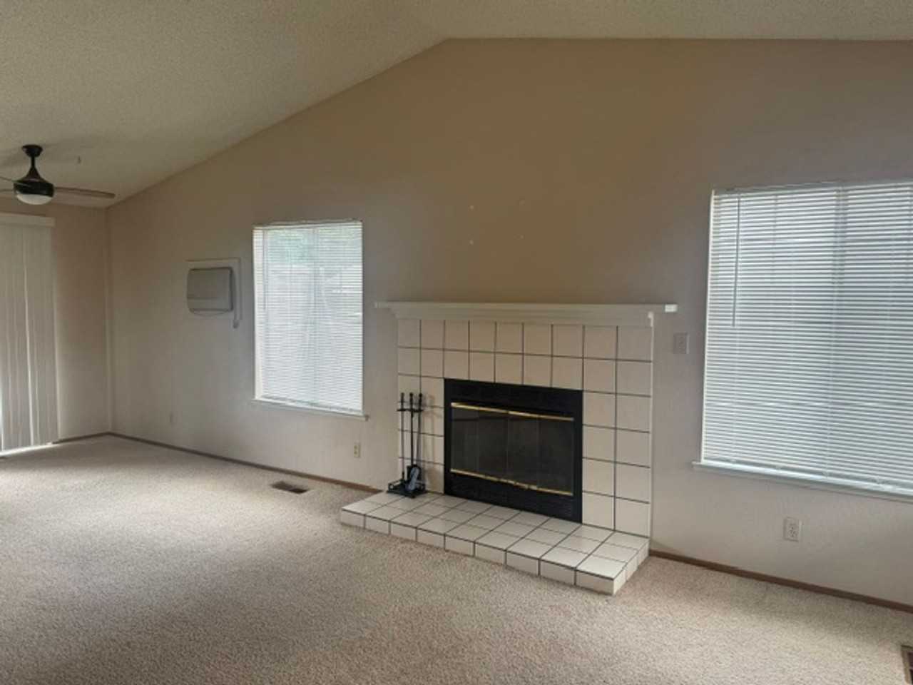 6235 Chesterfield Ln - Photo 4 of 13