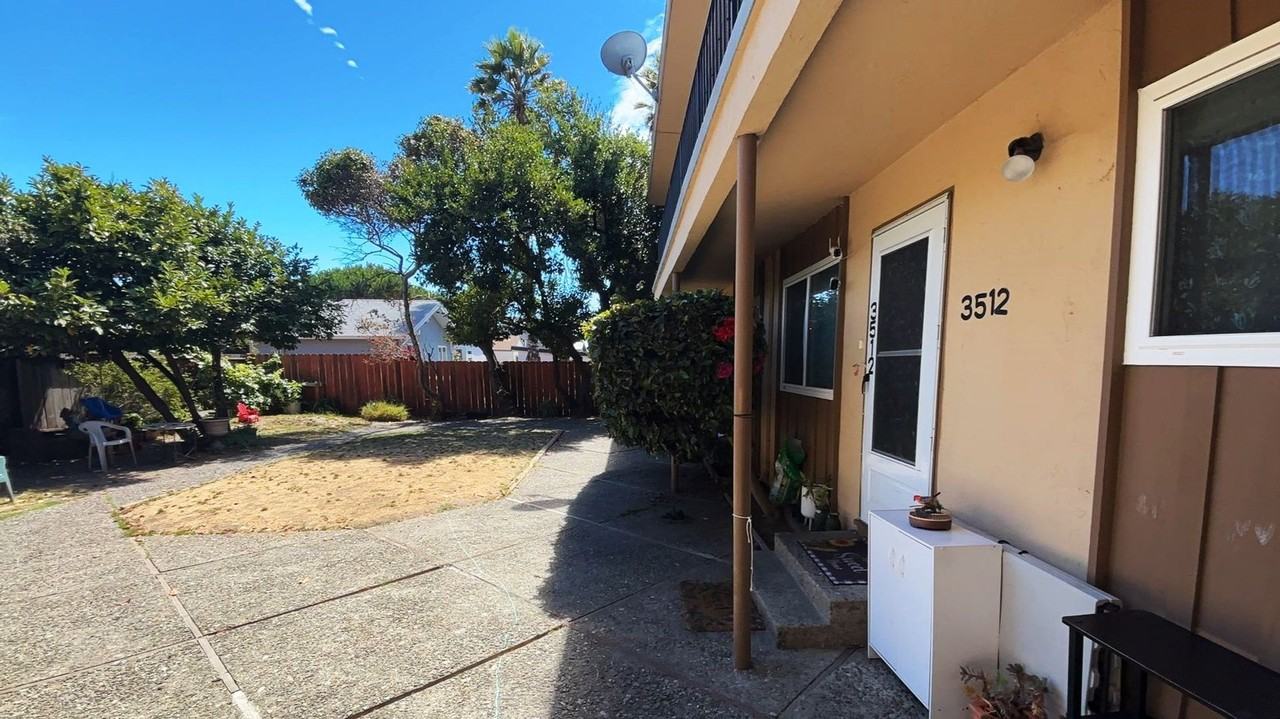 3512 Barrett Avenue - Photo 4 of 5