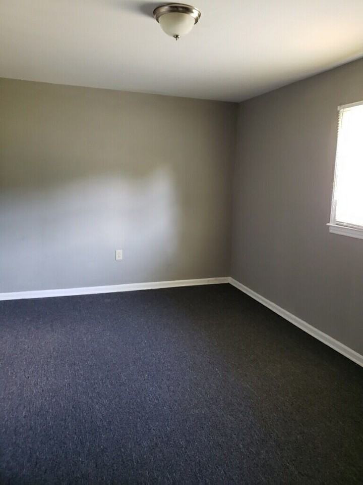 1410 Moonlite Ave - Photo 3 of 8