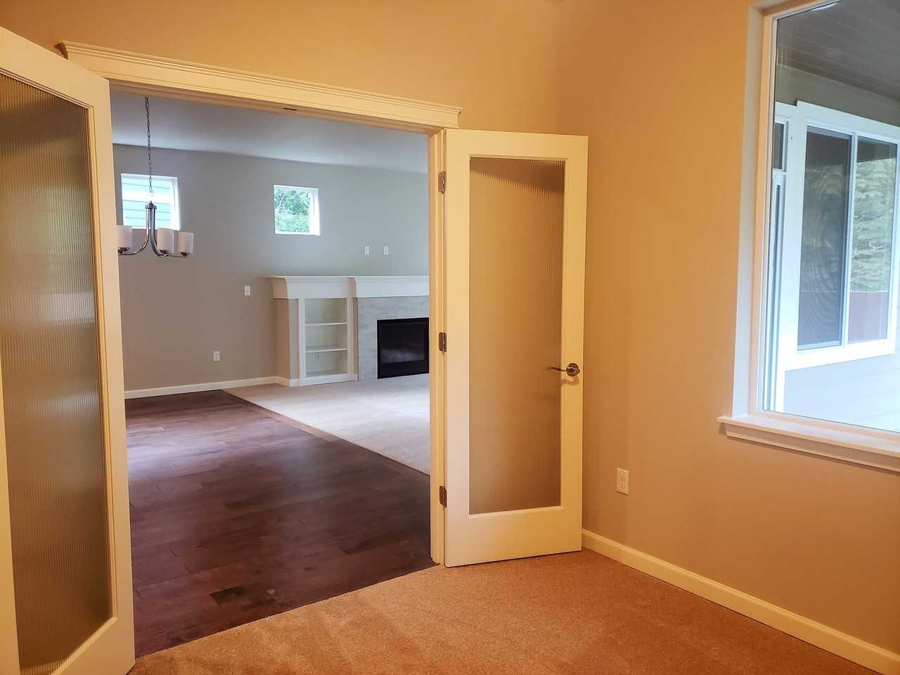 2402 Puget Sound Blvd - Photo 3 of 21