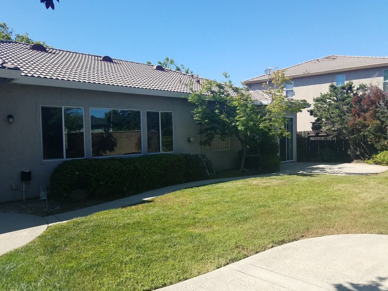 1511 Eriswell Dr - Photo 6 of 13