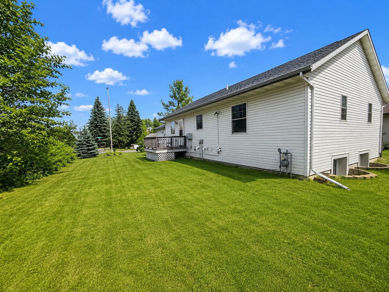 831 Commonwealth Ave - Photo 6 of 22