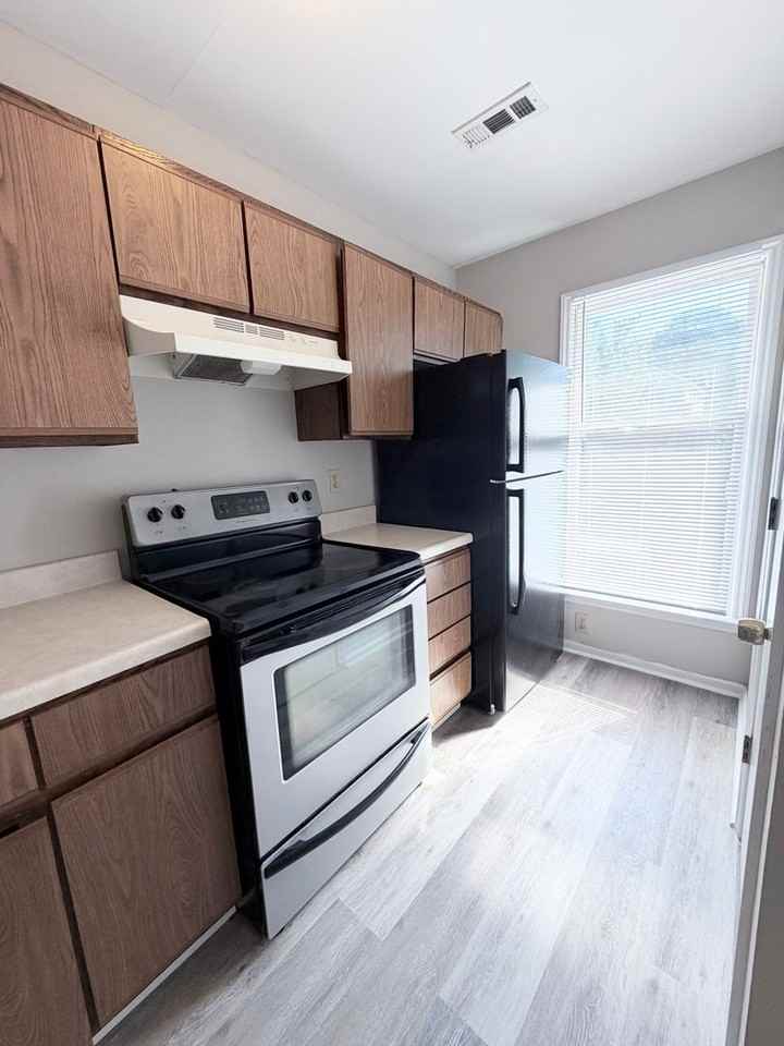 528 Finley St - Photo 5 of 23